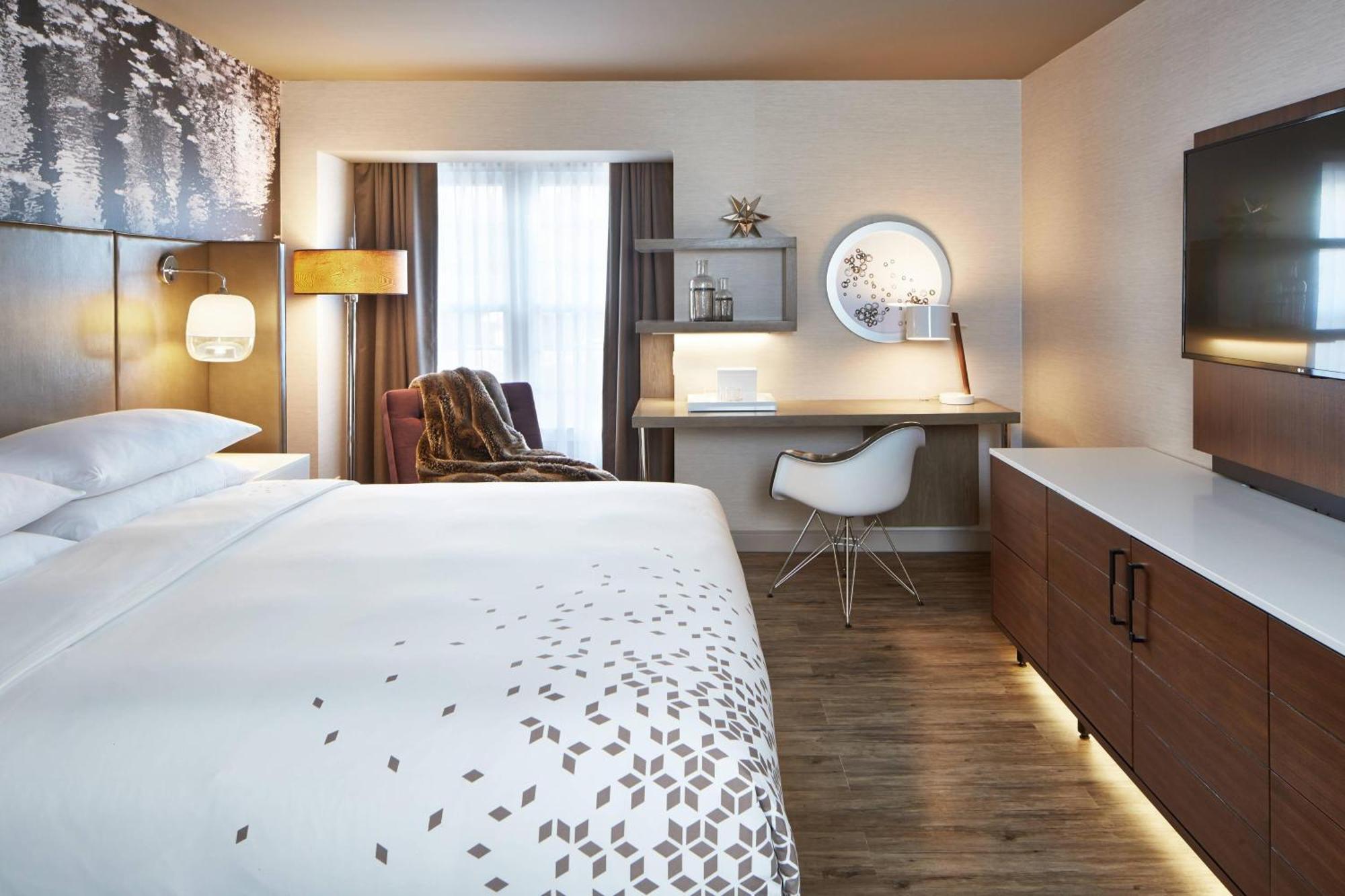 The Del Monte Lodge Renaissance Rochester Hotel & Spa Eksteriør billede