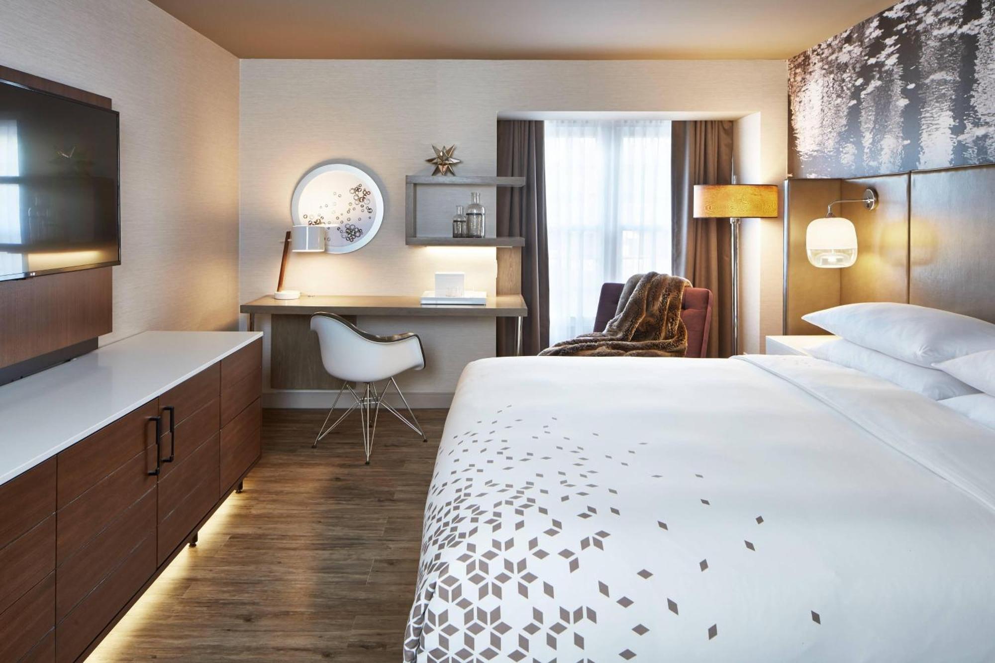 The Del Monte Lodge Renaissance Rochester Hotel & Spa Eksteriør billede
